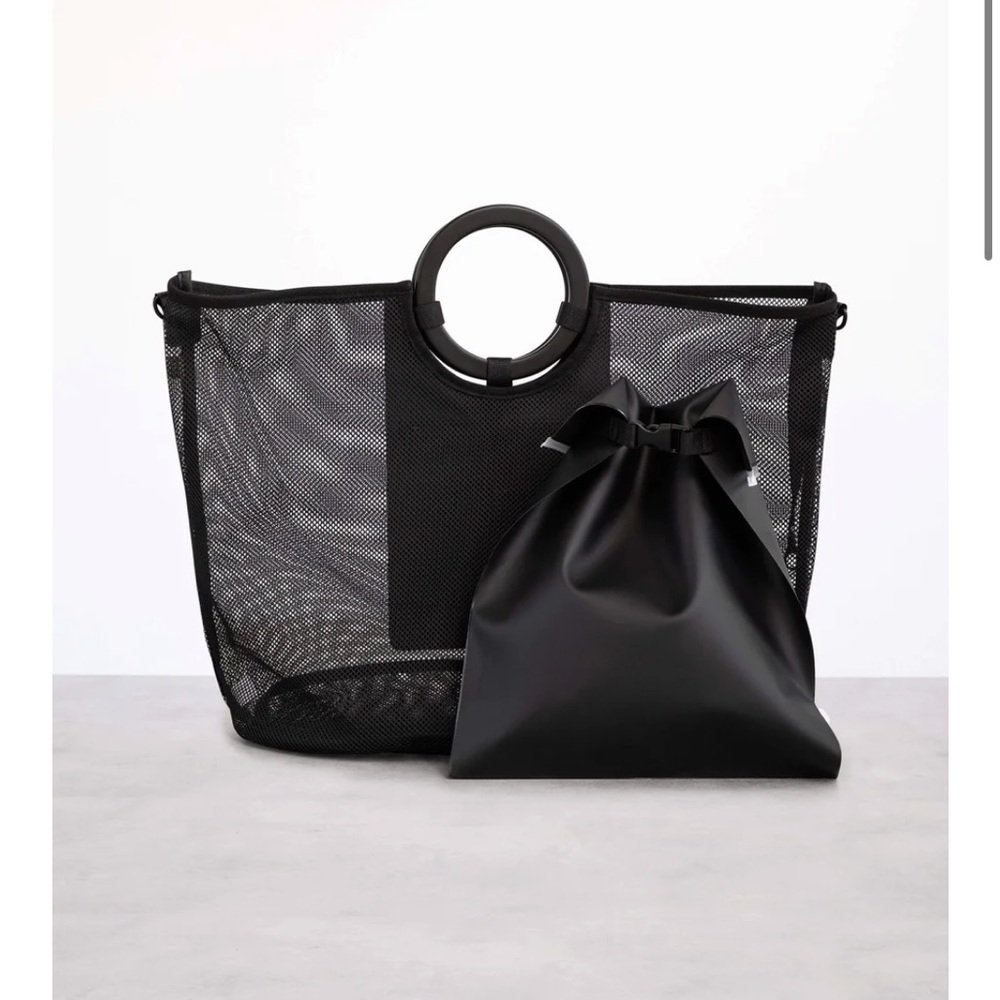Beis Beach Bags in black
